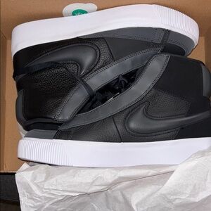 Nike Blazer Mid Victory Black and Gray High-Top Sneakers sz 8.5(M)/10(W)